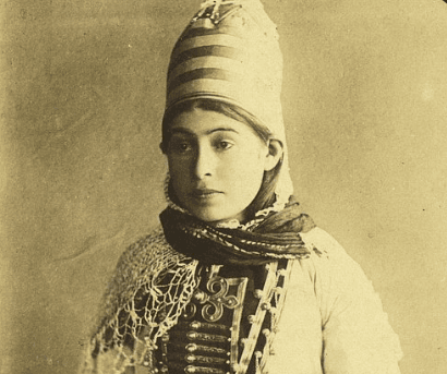 An example of a sexy Abazins woman